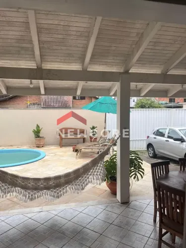 Casa em Rua Antônio de Souza Cunha - Dom Bosco - Itajaí/SC