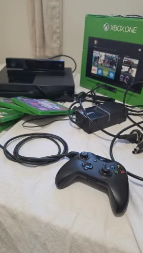 Xbox One Fat Completo + Kinect + 6 Jogos Originais + 1 Controle