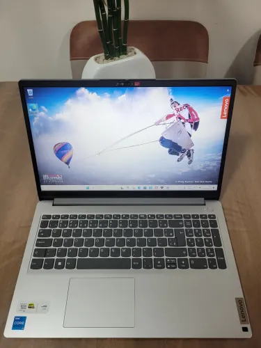 Notebook Lenovo i5 Novo 
