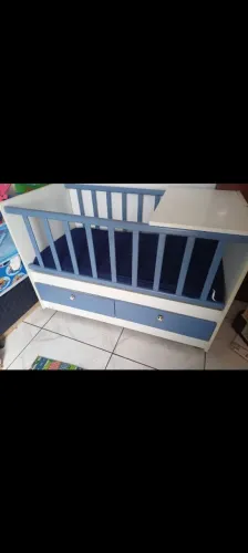 Berço semi novo ( móvel planejado)