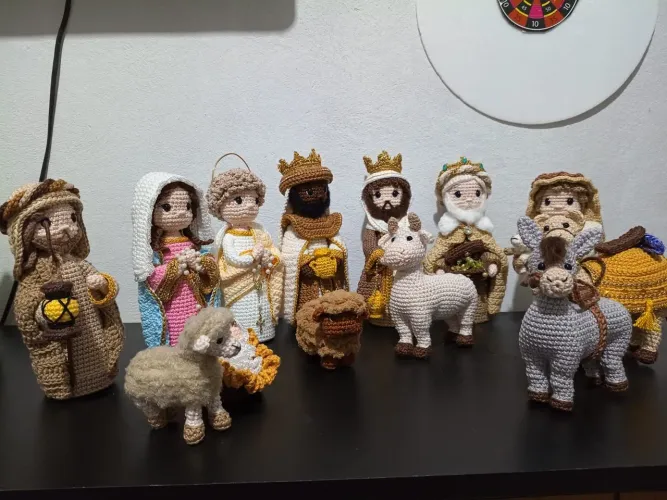 ? Presépio de Amigurumi Artesanal - 13 Peças ?