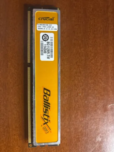 Memória ram DDR3 de 4gb e de 2 Gb