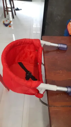 Cadeirinha alimentação por na mesa