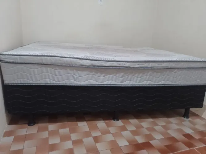 Cama de casal box