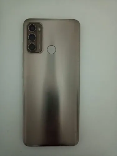 Vendo celular moto G60 excelente estado somente uma trinca na tela todo original