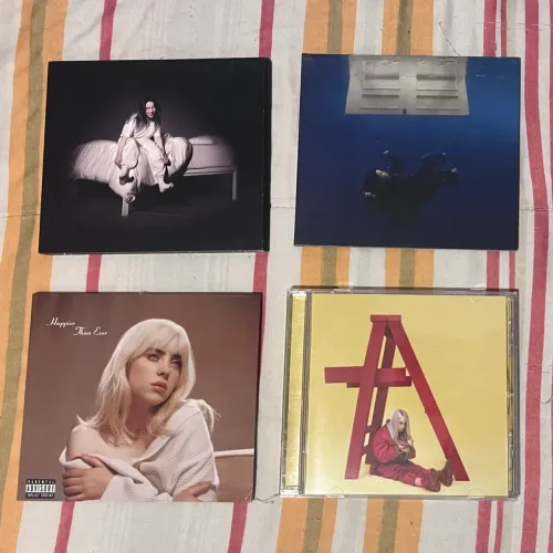 Billie Eilish - Quatro CDs Originais.