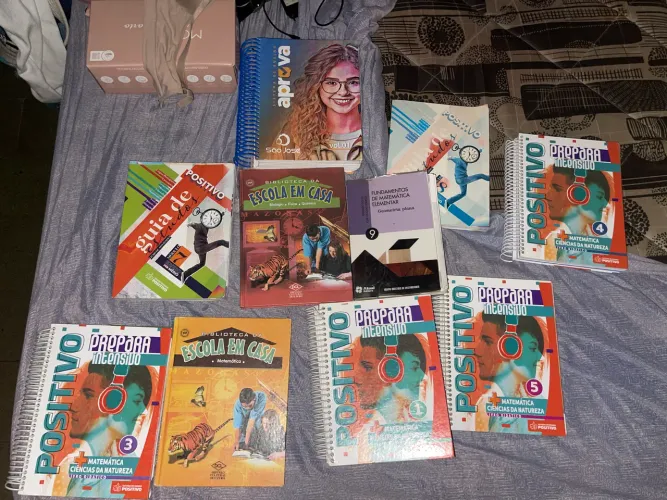 Livros/Apostilas/Materiais Vestibular