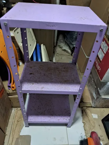 Estante de aco usada para quarto