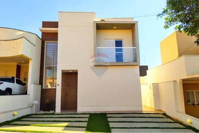 Casa em condomínio Golden Park com 3 Quartos