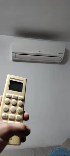 LG inverterV 12.000 btus