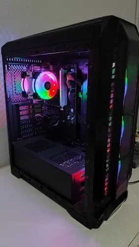 Gabinete Gamer Ryzen 5 5600GT 16GB DDR4 SSD 1TB 