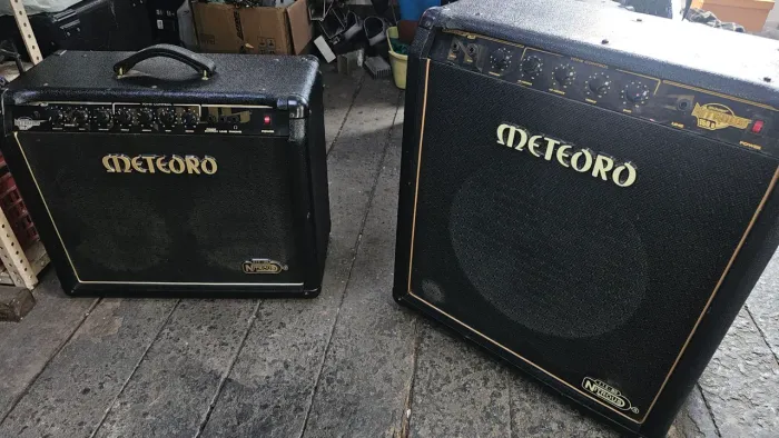 CUBO DE BAIXO CUBO DE GUITARRA. METEORO. OS DOIS