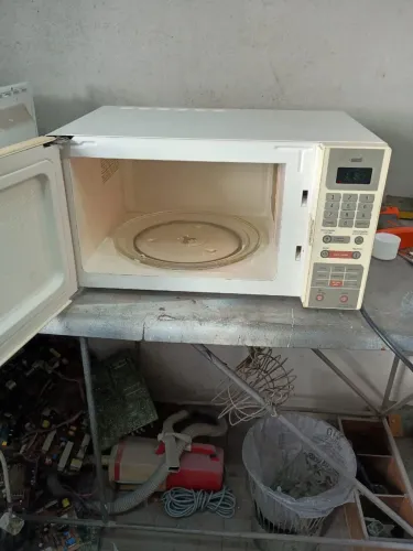 Microondas 35L Brastemp