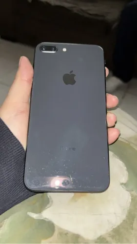 iPhone 8 Plus