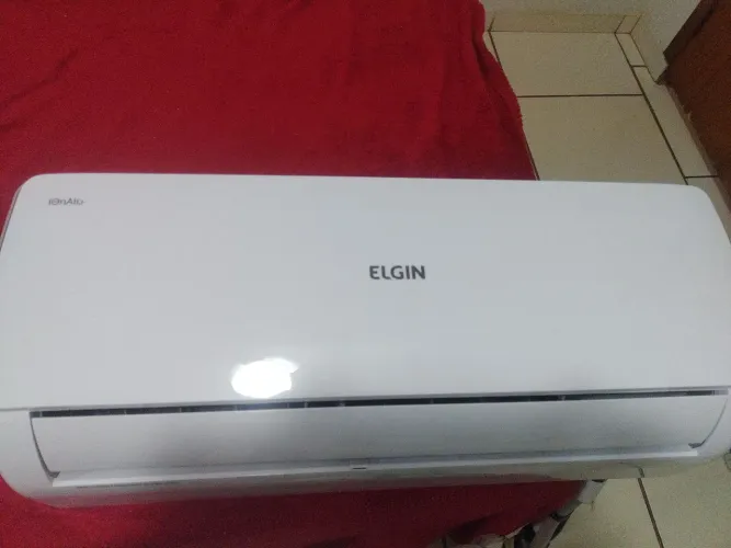 Ar condicionado 9 mil BTUs Elgin