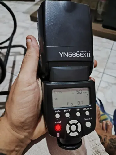 Flash Yongnuo Speedlite YN565EX II - Usado