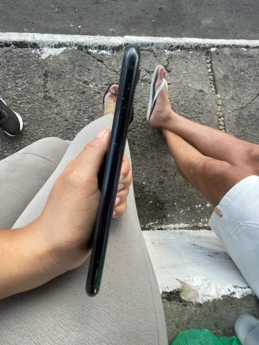 iPhone XR todo original
