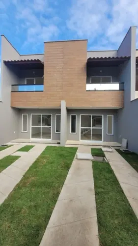 Casa com 3 dormitórios à venda, 102 m² por R$ 310.000,00 - Prefeito José Walter - Fortalez