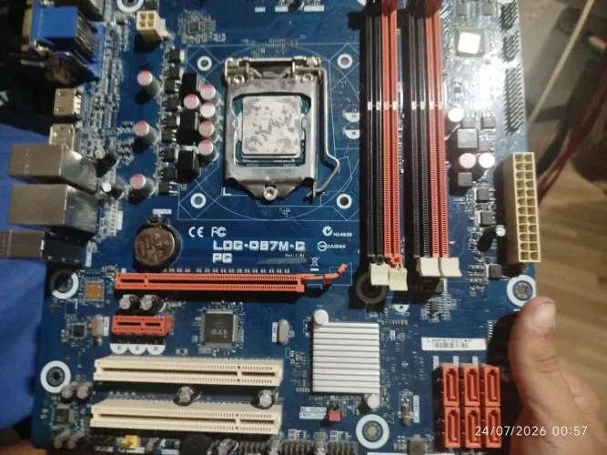 VENDO PLACA MÃE COM DEFEITO + INTEL I5 