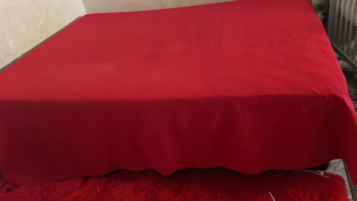 Vende-se cama box de casal