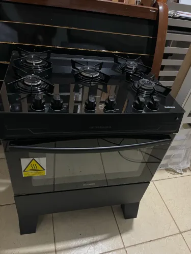Vendo fogão semi novo