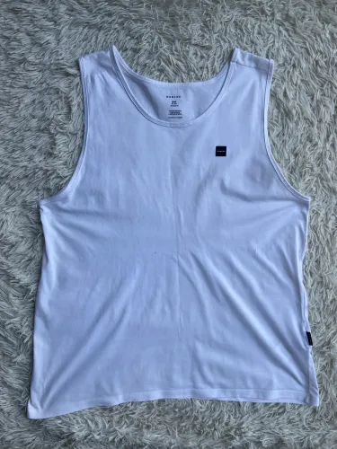 Camiseta regata Oakley tam GG