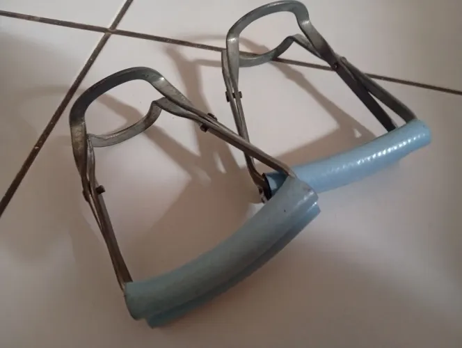 Garra pegador de garrafão de 20 litros 