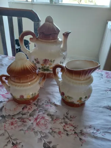 Jogo antigo de porcelana 