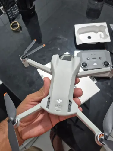 Drone dji mini 3