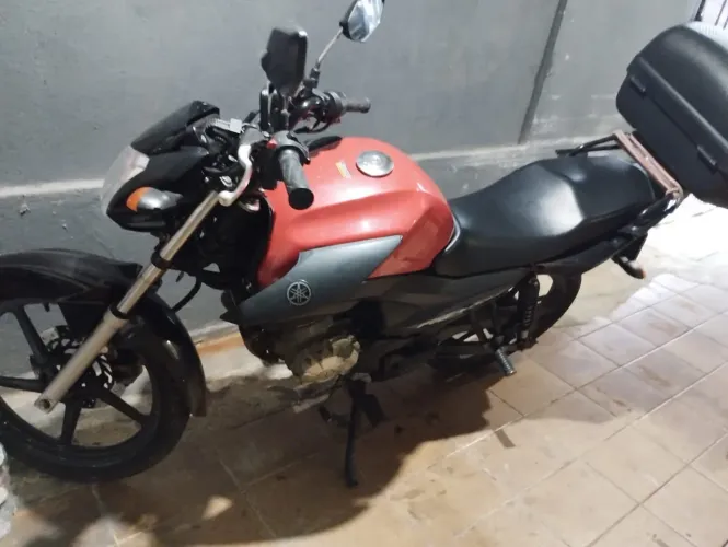 Vendo moto bom estado