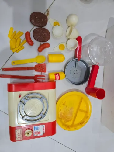 Brinquedo anos 80 brincando de cozinha mimo usado faltam algumas peças 