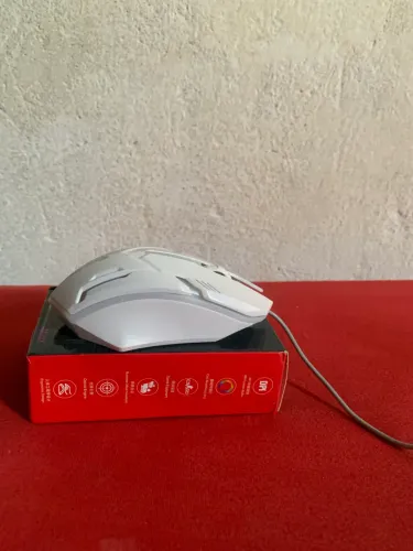 Mouse branco RGB