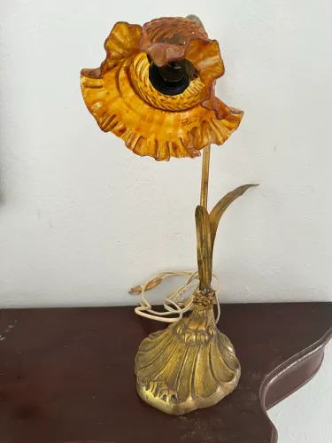 Linda Luminária retrô