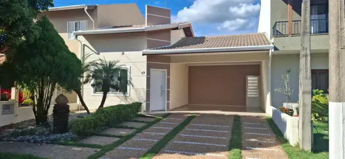 Casa de condomínio para venda possui 165 metros quadrados com 3 quartos