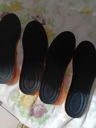 Planilha em gel original número 43/44 tenho fois pares