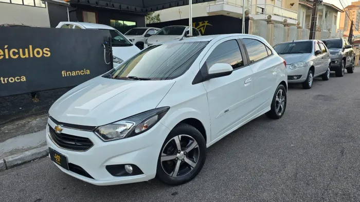 Chevrolet Onix Hatch LTZ 1.4 8V Flexpower 5P Mec. 2017