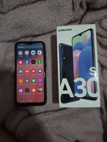 VENDO A30s 128GB USADO