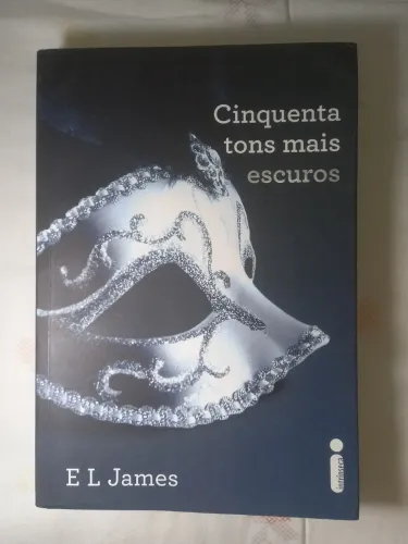 Livro cinquenta tons mais escuro