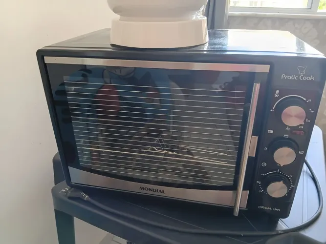 Forno elétrico e batedeira