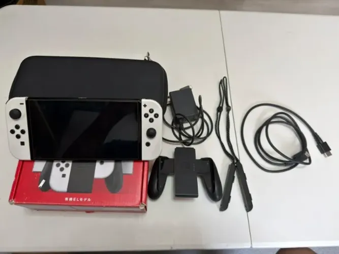 Nintendo Switch Oled (Desbloqueado) + 256GB + Case