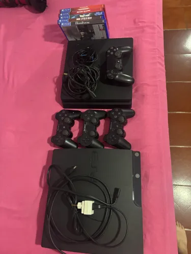 PS4 + PS3 com 5 jogos para PS4