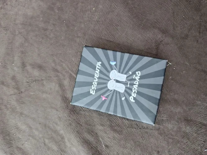 Jogo de Cartas Esquenta Pesadão +18 (Perfeito Estado)