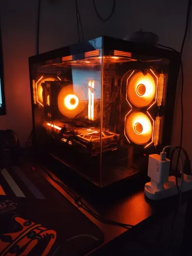 PC GAMER RYZEN 7 5700X + RX 6700XT