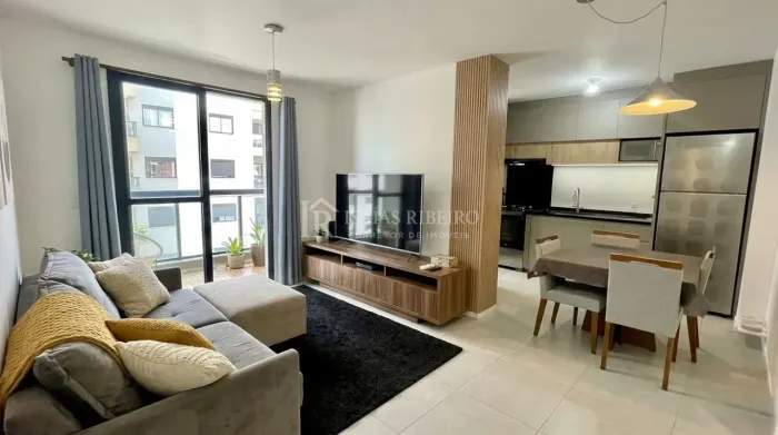 Apartamento em condomínio club com 2 quartos e 1 suíte em Areias, São José