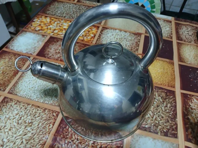Chaleira Inox com apito