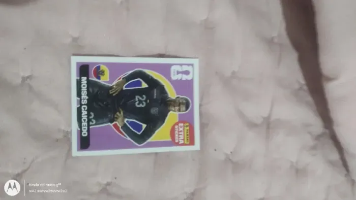 Figurinha legende você encontra aqui
