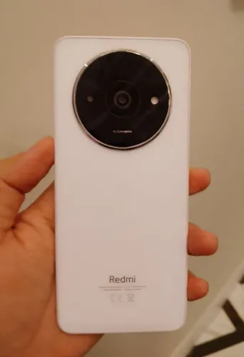 Vendo Redmi A3X 128GB semi novo 