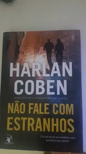 Livro Não fale com estranhos