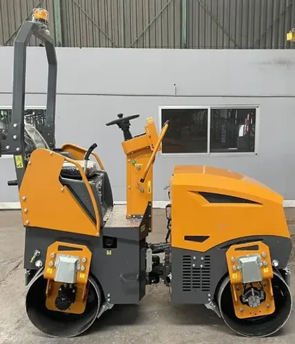 Rolo Duplo Cilindro 1800kg Diesel Motor Yanmar 3tnm68