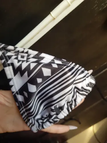 Parte superior do Biquíni Preto e Branco